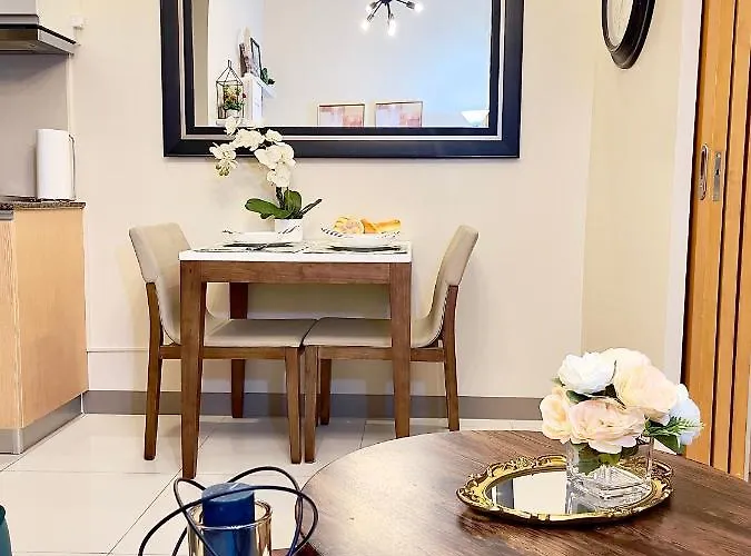 Angeliz Suites: Uptown Bgc *