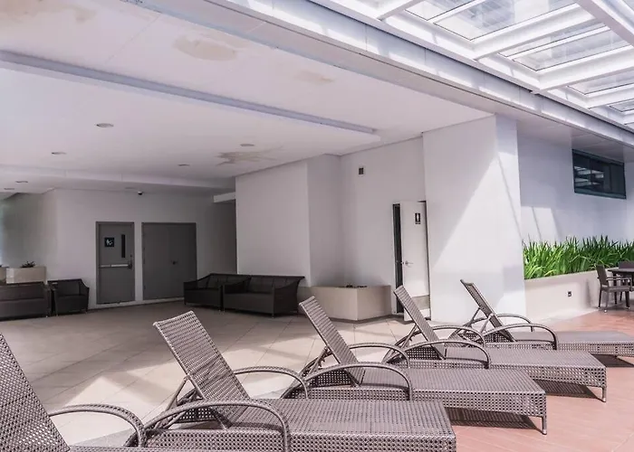 Angeliz Suites: Uptown Bgc Apartment